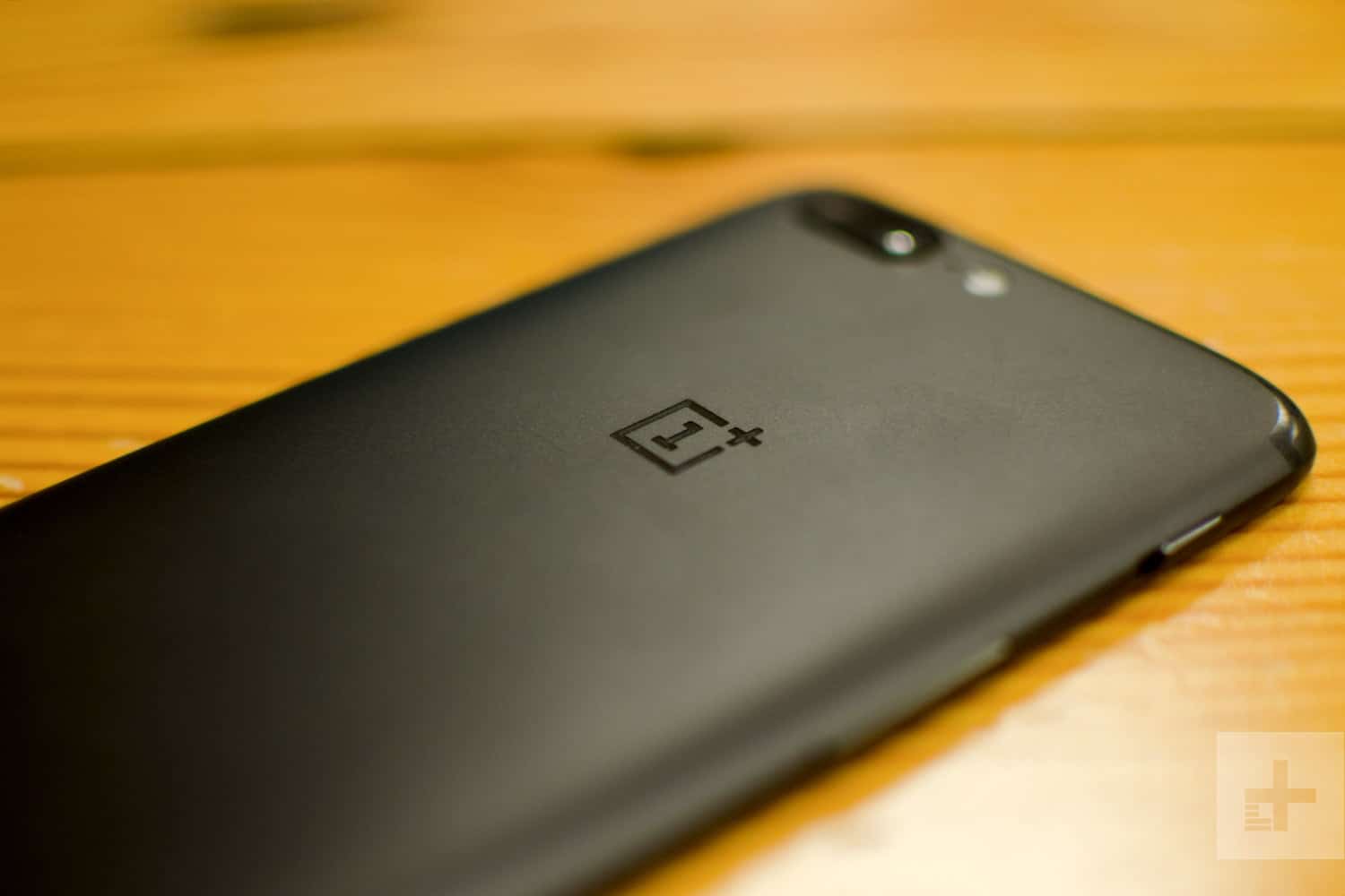 Up to 40,000 OnePlus customers affected by credit card security breach 1